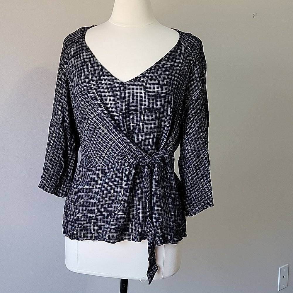 Jennifer Lopez black and white plaid blouse with tie waist Size L